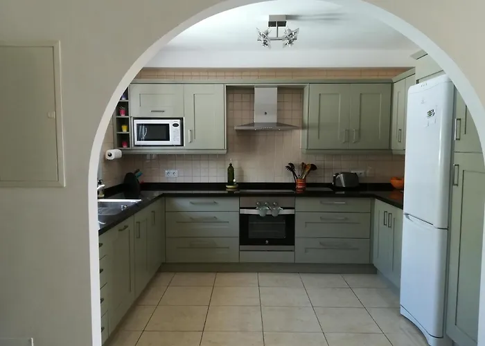 Sunset View Homestay *